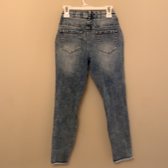 Jeans - Picture 2 of 2